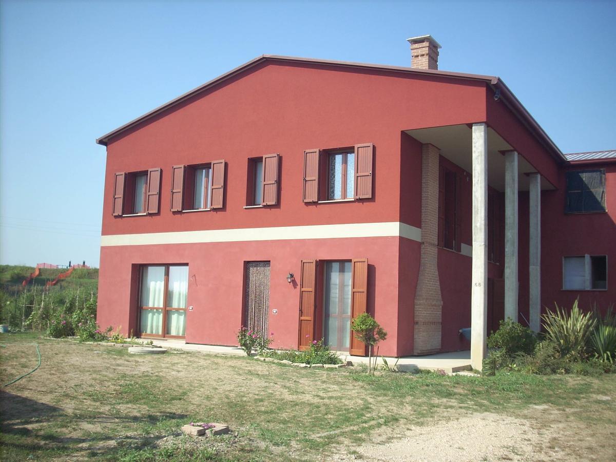 B&B Da Toni Taglio Di Po Exterior photo