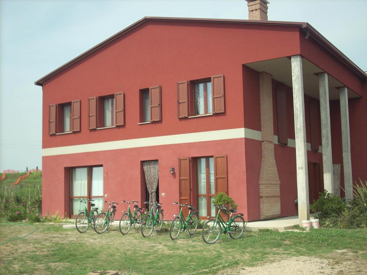 B&B Da Toni Taglio Di Po Exterior photo