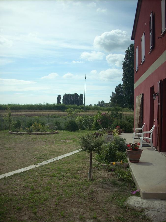 B&B Da Toni Taglio Di Po Exterior photo