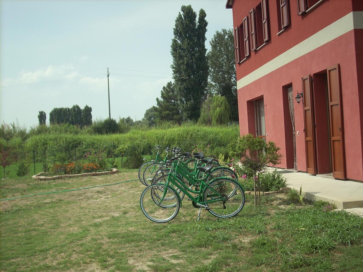 B&B Da Toni Taglio Di Po Exterior photo