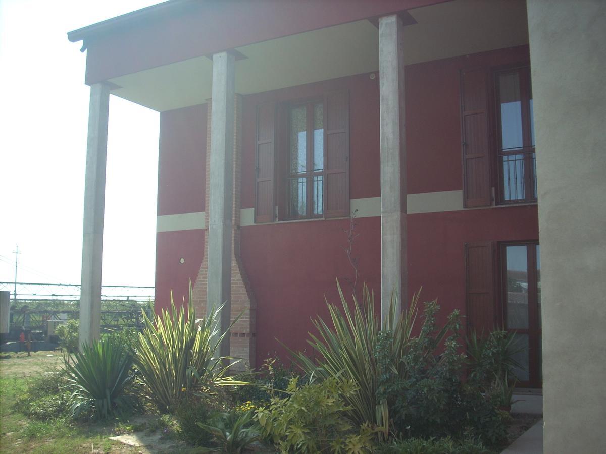 B&B Da Toni Taglio Di Po Exterior photo